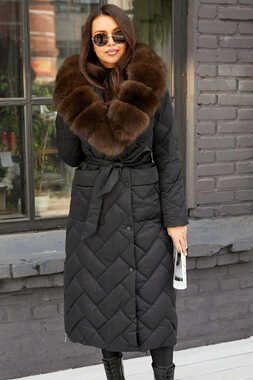 Модный пуховик классический с большим капюшоном