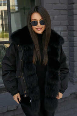 Оригинальный пуховик Vivilona черного цвета