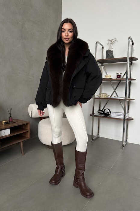 Модный бомбер с мехом Tannossto